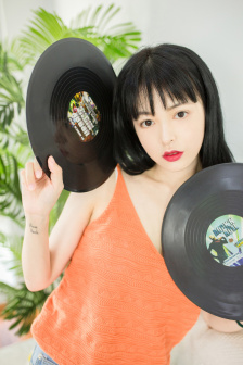 狂涨肥白的玲珑的肉蚌